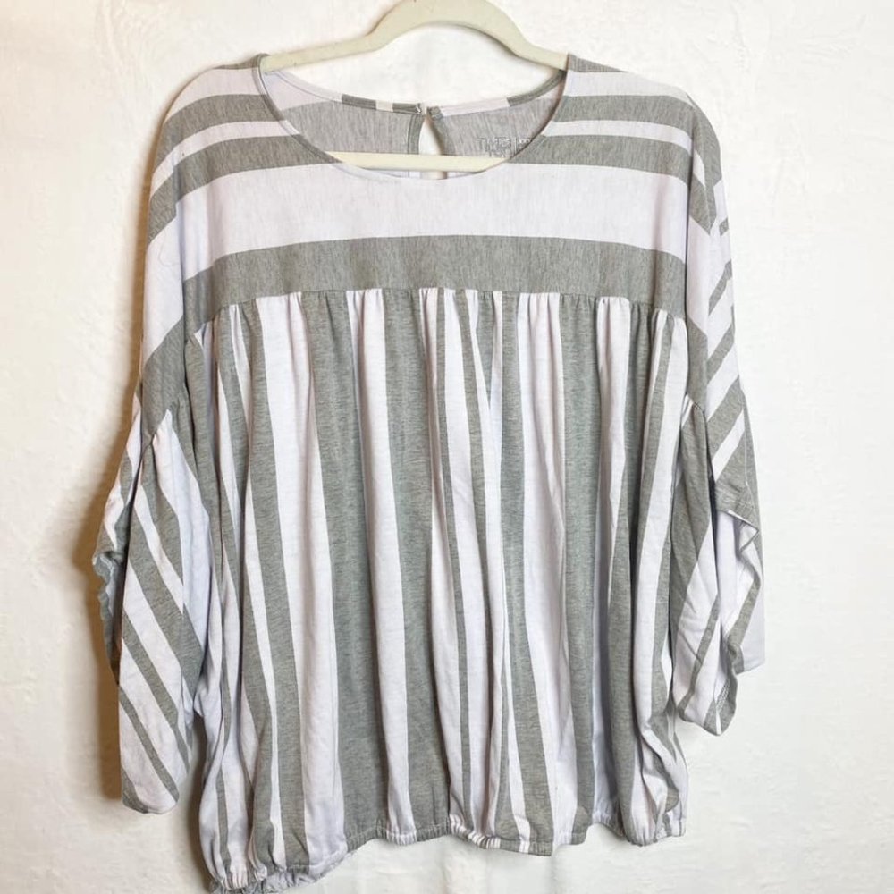 Time and Tru Blouse
